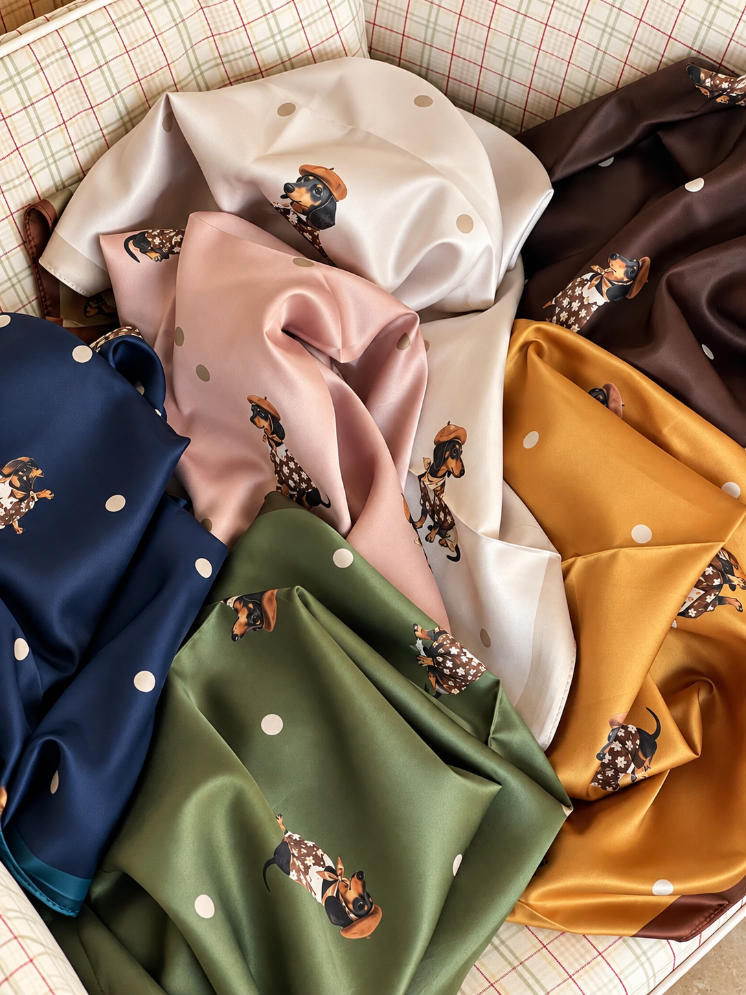 Bufanda de seda con estampado de dachshunds